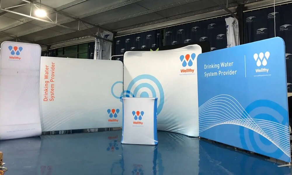 10x10 Booth design