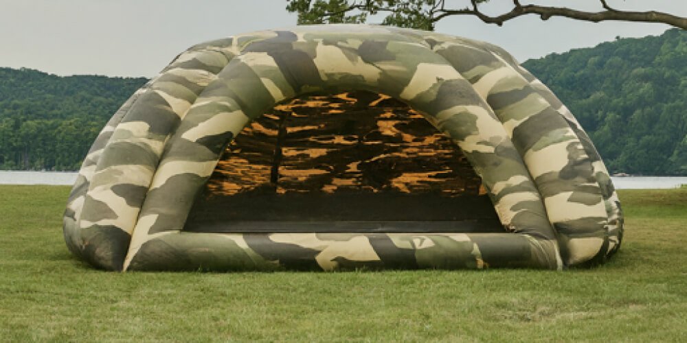How to clean the inflatable tent dirt