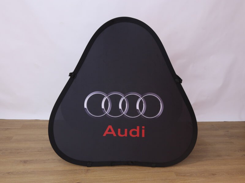Triangle Pop up Banners-1